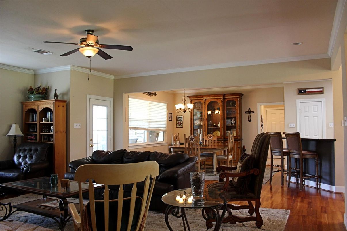 Chandelier, Dining room, Interior, Living room, Wood Texture Flooring