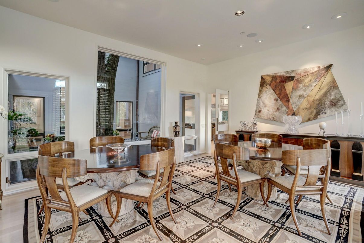 Dining room, Interior, Recessed Lighting