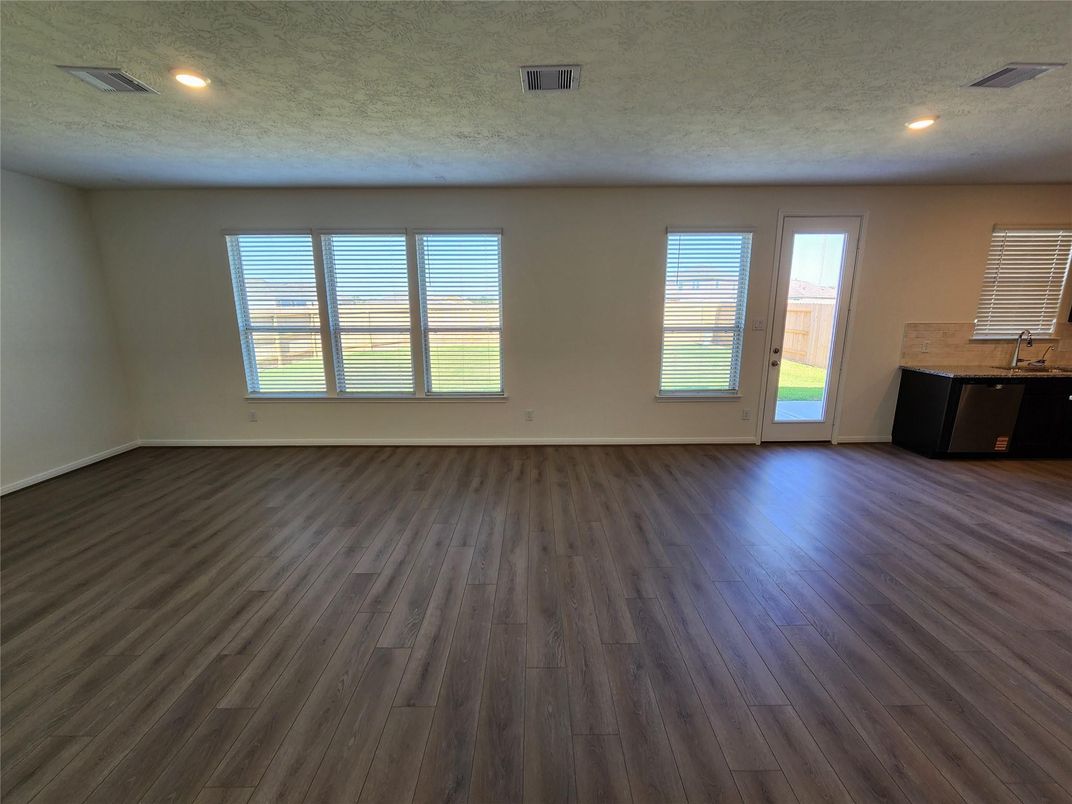 Empty room, Interior, Recessed Lighting, Wood Texture Flooring