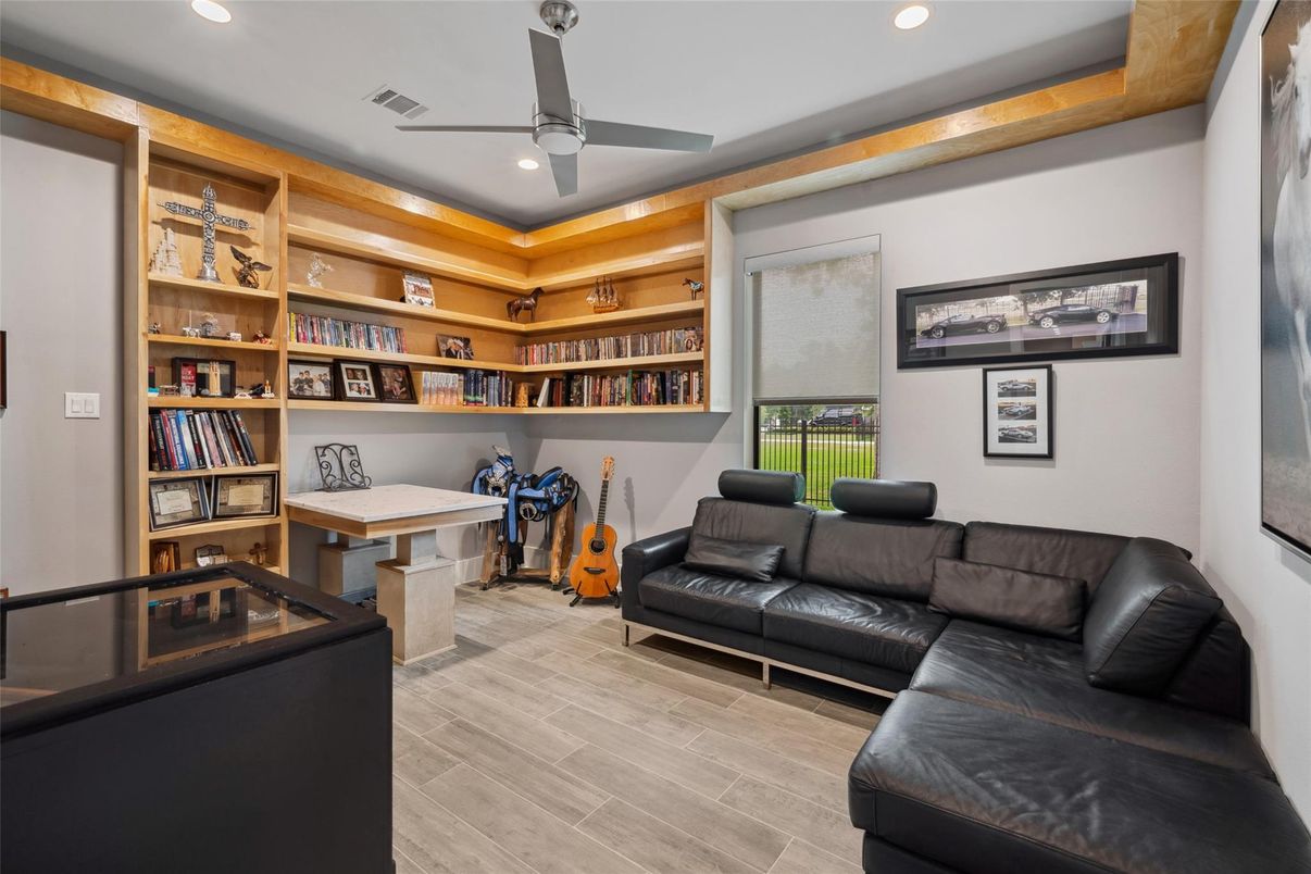 Home Office, Interior, Recessed Lighting, Wood Texture Flooring