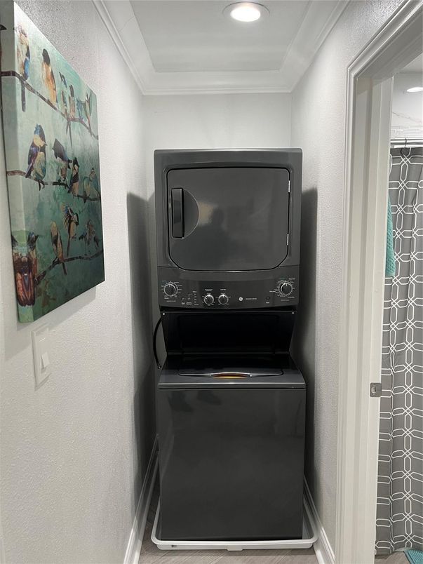 Interior, Kitchen, Recessed Lighting, Utility Closets, Washer