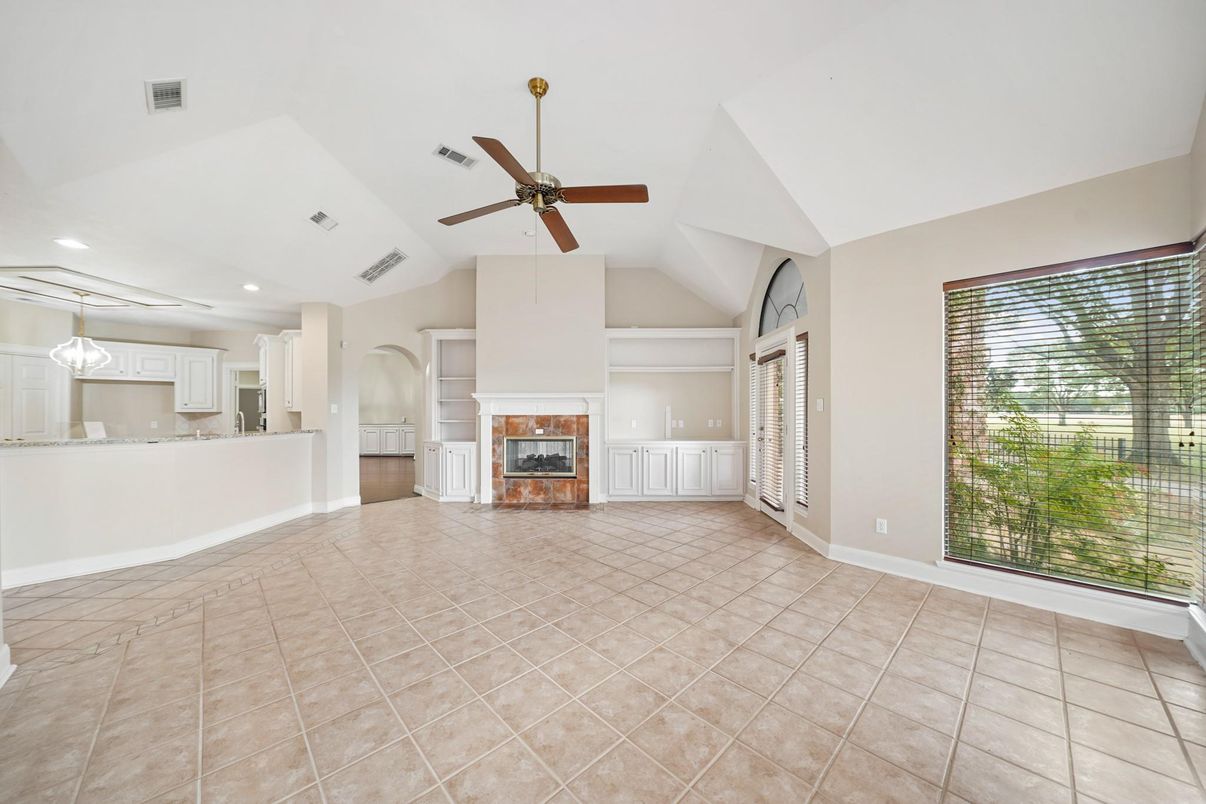Empty room, Fireplace, Interior, Kitchen, Pendant Lights, Recessed Lighting