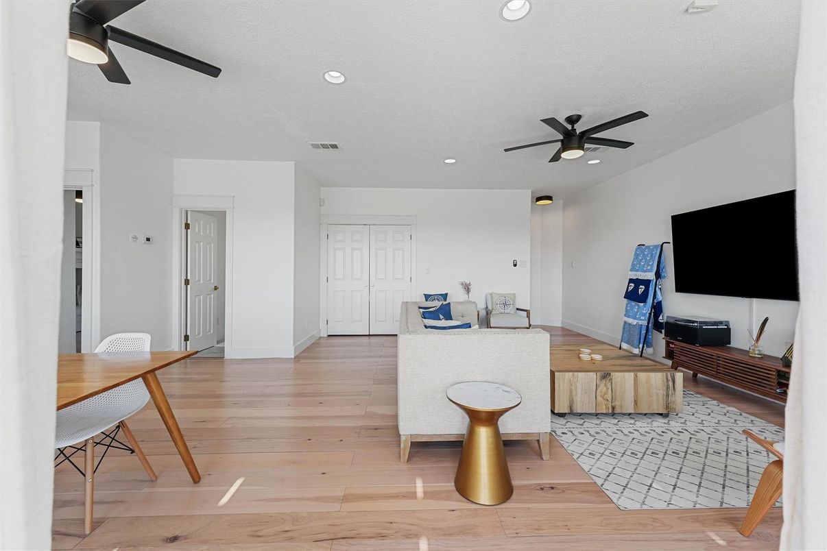 Interior, Living room, Recessed Lighting, Wood Texture Flooring