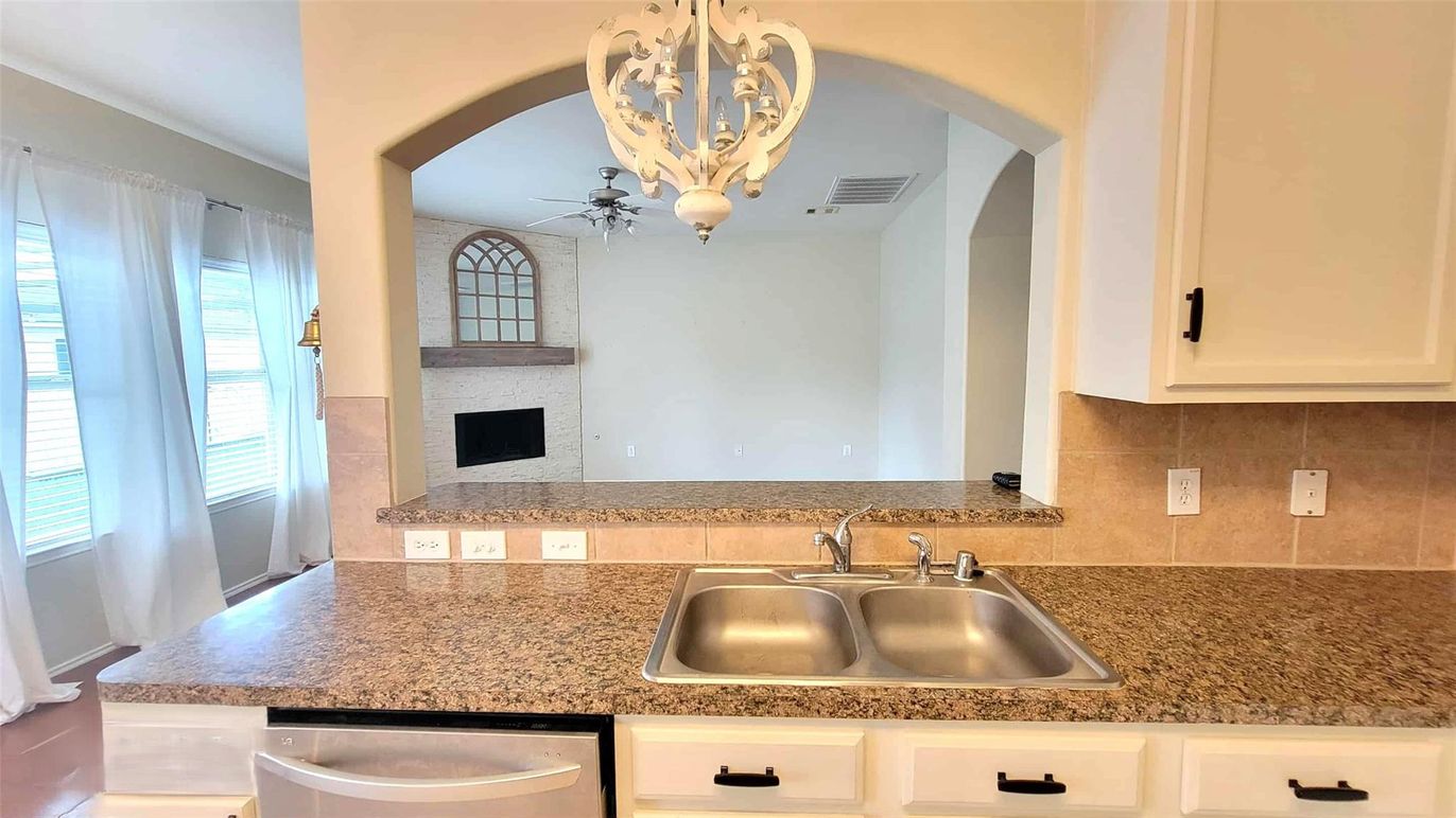 Fireplace, Interior, Kitchen