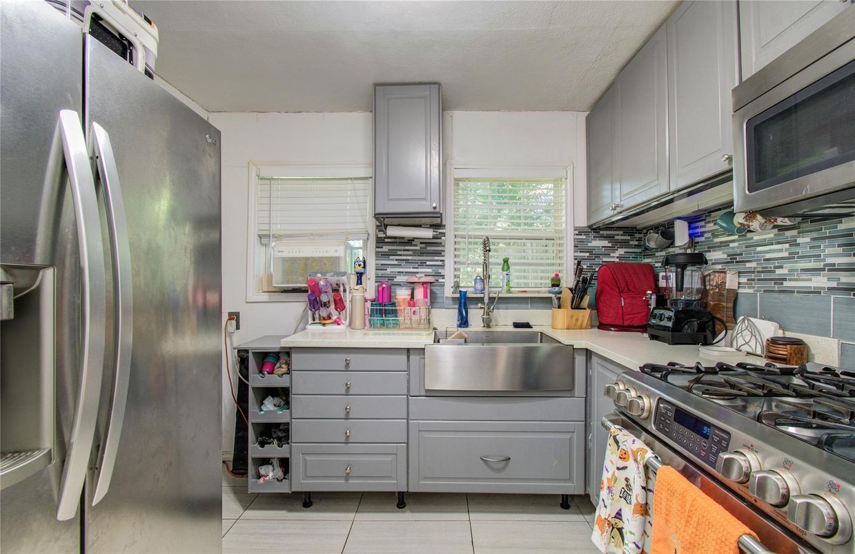 Interior, Kitchen, Stainless Steel Appliances
