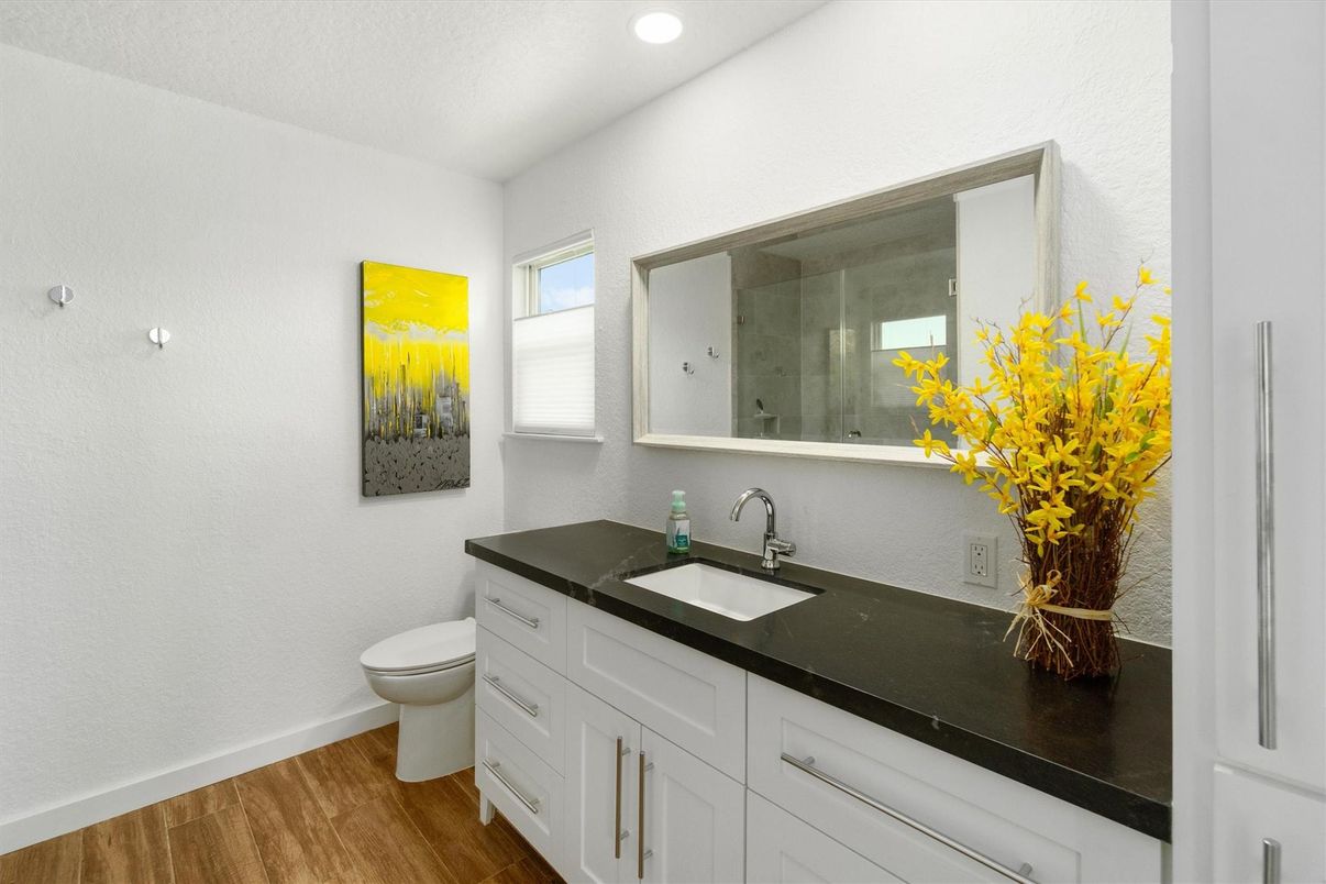 Bathroom, Interior, Recessed Lighting, Wood Texture Flooring