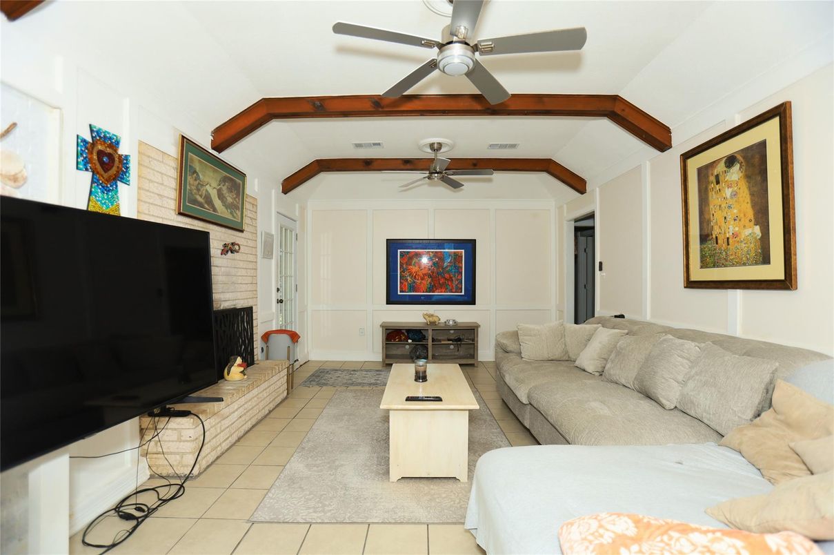 Fireplace, Interior, Living room