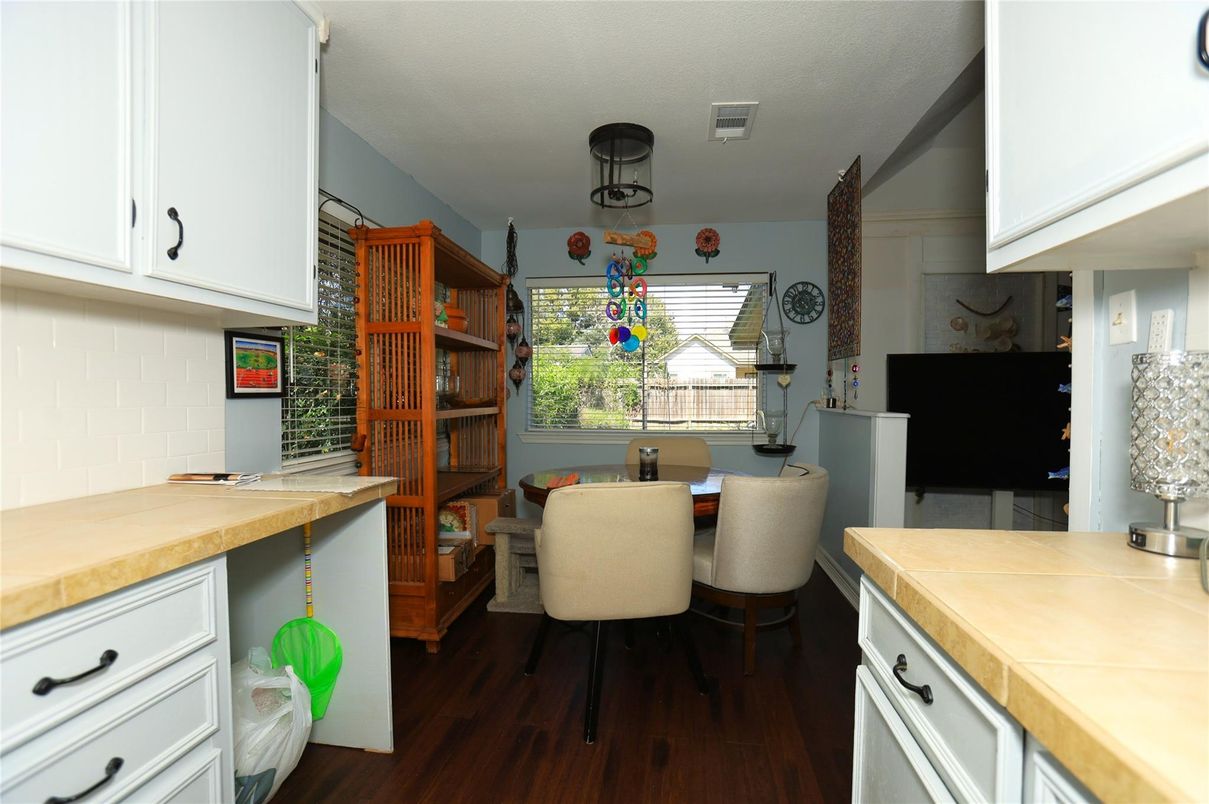 Dining room, Interior, Wood Texture Flooring