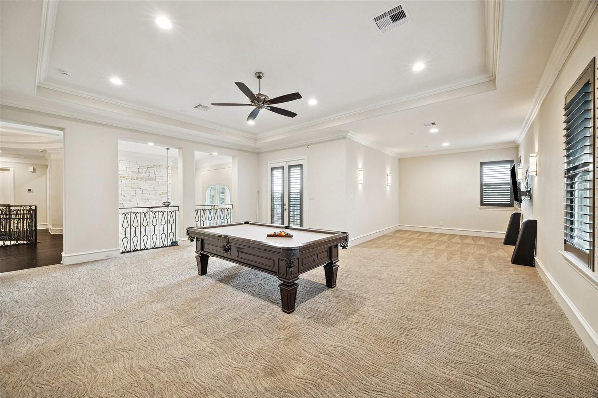 Billiard Table, Game Room, Interior, Recessed Lighting