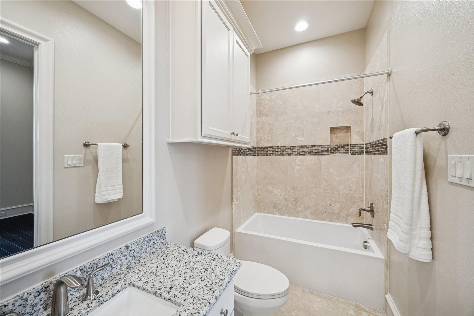 Bathroom, Interior, Recessed Lighting