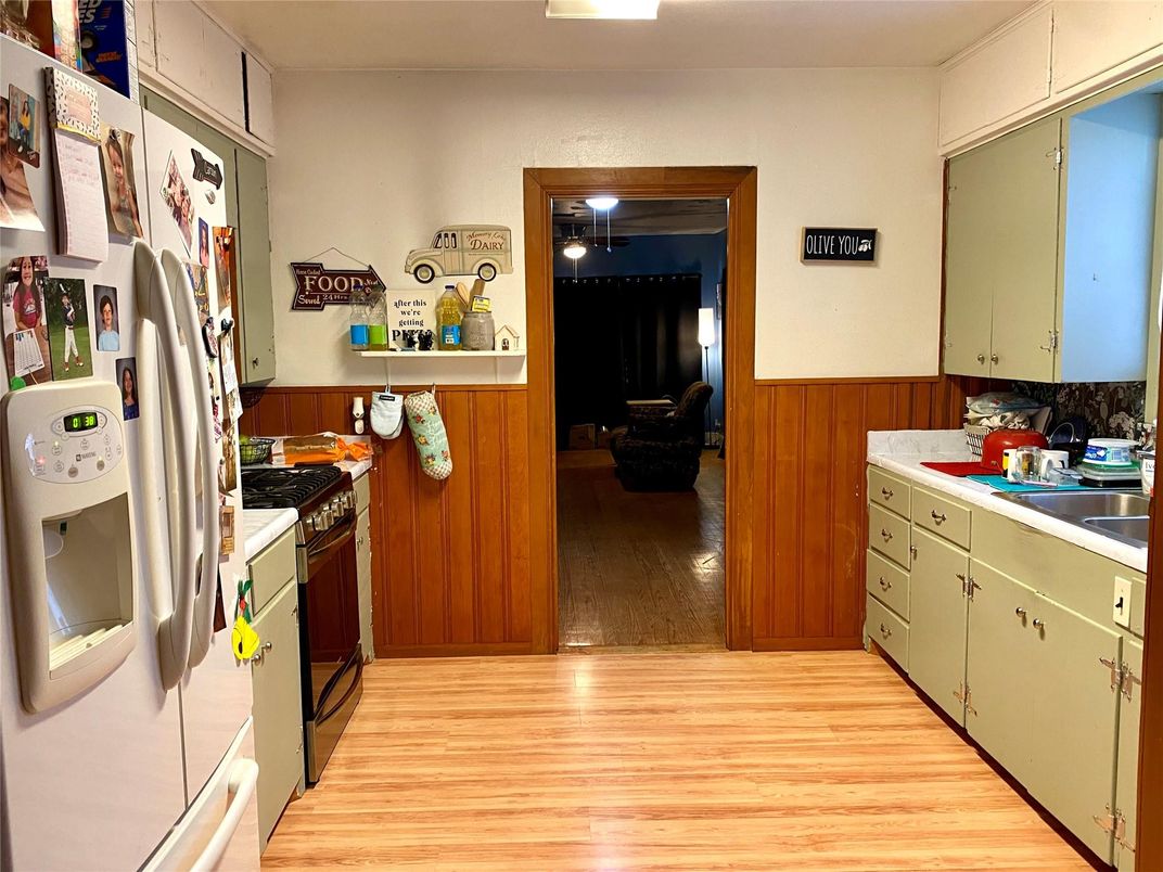 Interior, Kitchen, Wood Texture Flooring