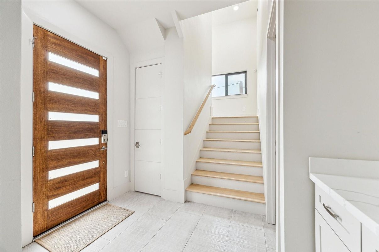 DE Listing image placeholder