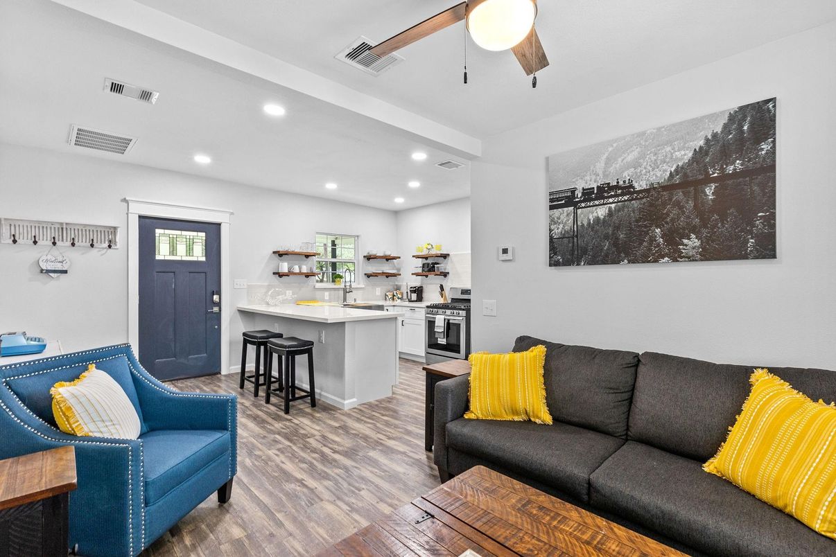 Interior, Kitchen, Living room, Recessed Lighting, Wood Texture Flooring