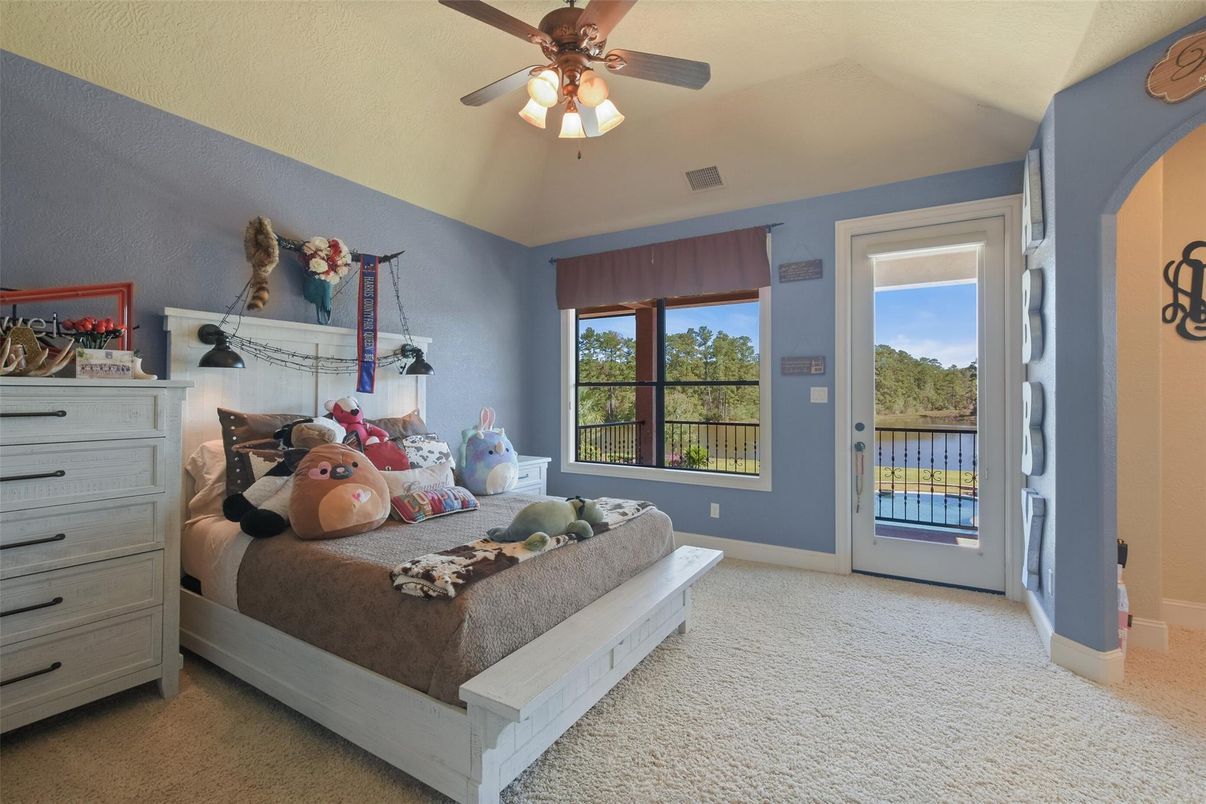 Bedroom, Interior, Water