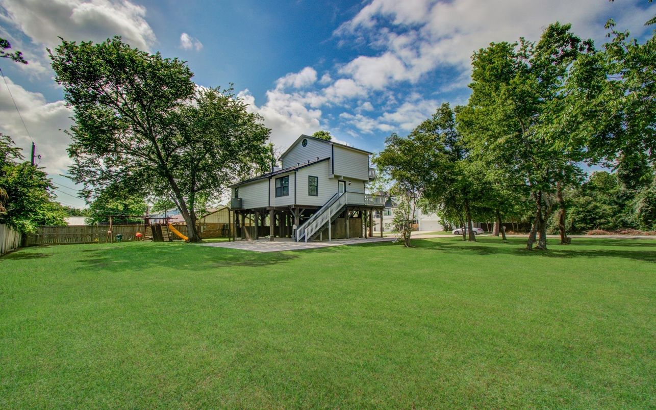 Backyard, Exterior, Playground