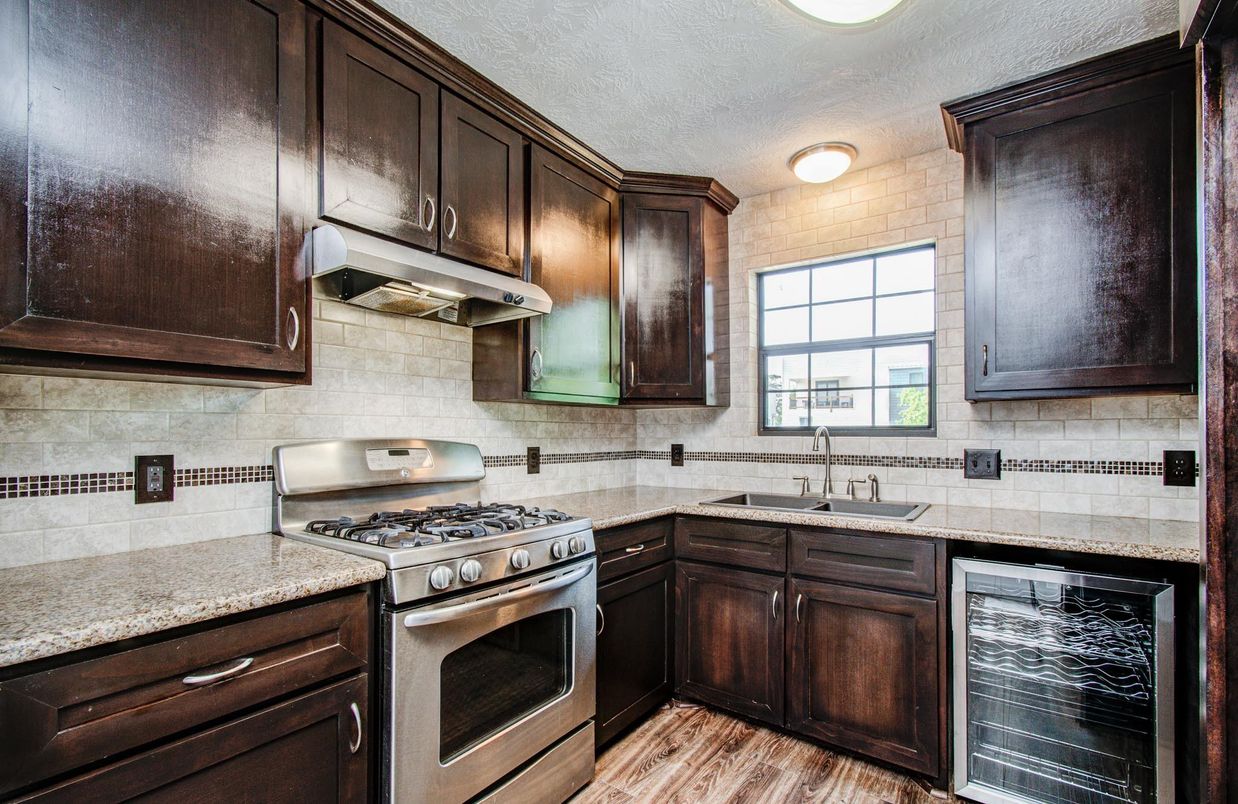 Interior, Kitchen, Stainless Steel Appliances, Wood Texture Flooring