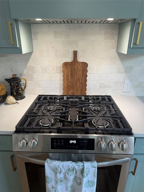 Interior, Kitchen, Stainless Steel Appliances