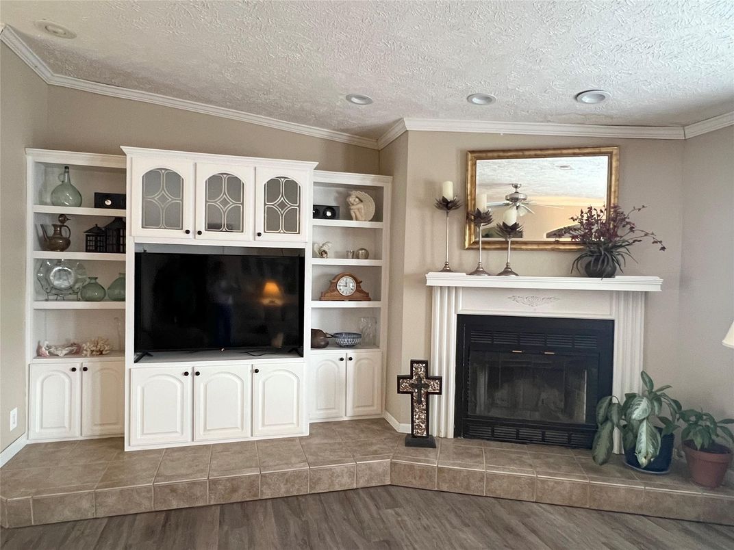 Fireplace, Interior, Recessed Lighting, Wood Texture Flooring