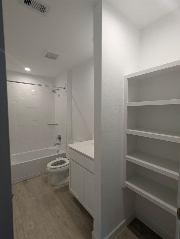 Bathroom, Interior, Recessed Lighting, Wood Texture Flooring
