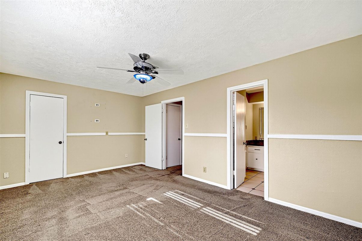 Bathroom, Empty room, Interior