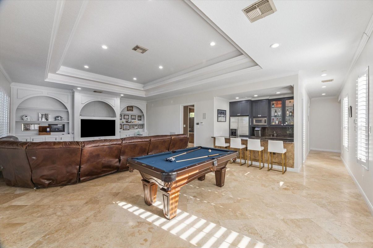 Billiard Table, Game Room, Interior, Living room, Recessed Lighting