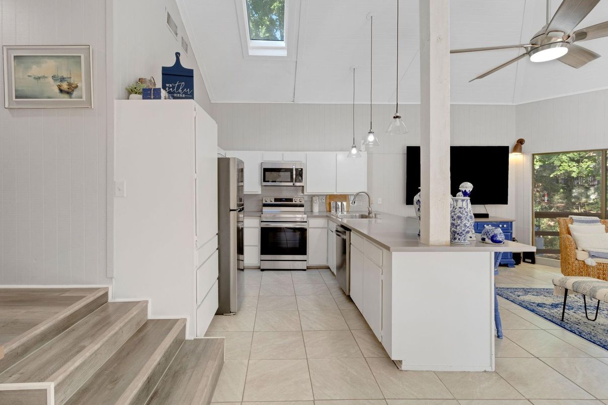 Interior, Kitchen, Pendant Lights, Stainless Steel Appliances