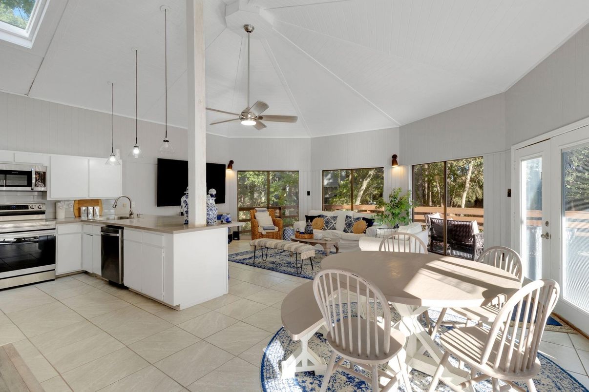 Dining room, Interior, Kitchen, Living room, Pendant Lights, Stainless Steel Appliances
