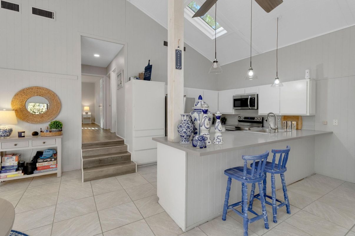 Interior, Kitchen, Pendant Lights, Recessed Lighting, Stainless Steel Appliances