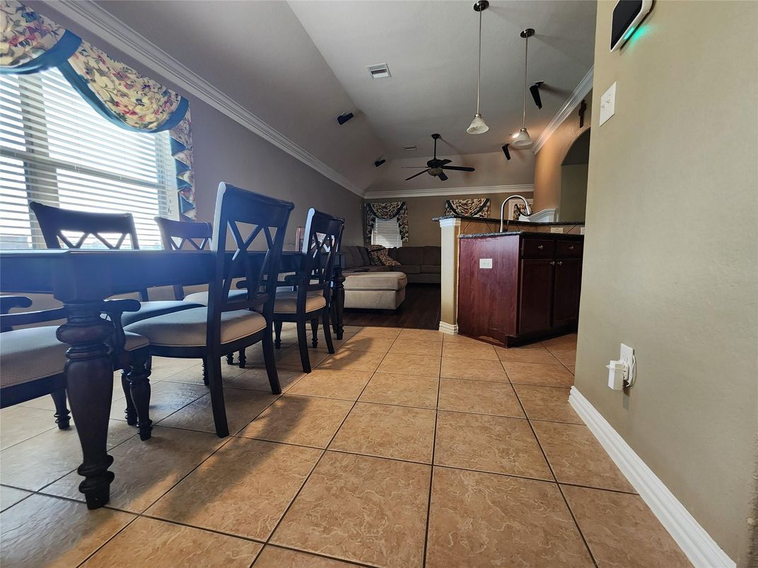 Dining room, Interior, Pendant Lights