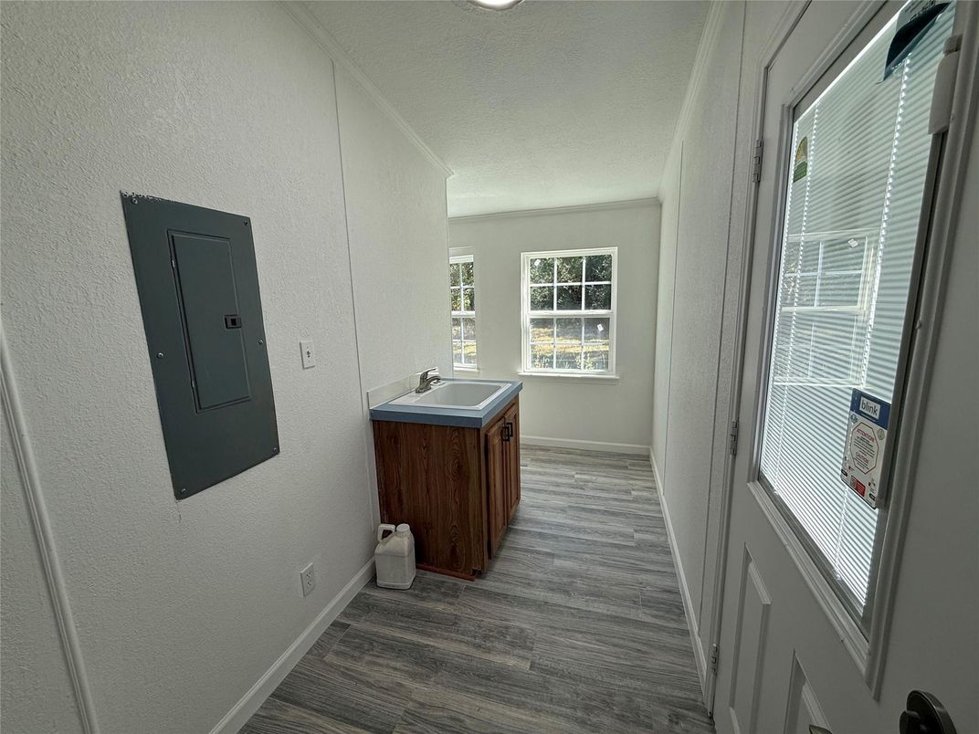 Bathroom, Interior, Recessed Lighting, Wood Texture Flooring
