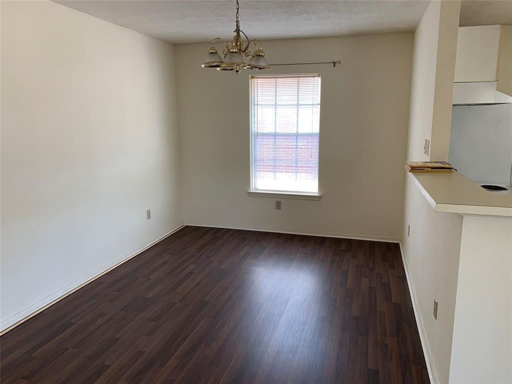 Empty room, Interior, Pendant Lights, Wood Texture Flooring