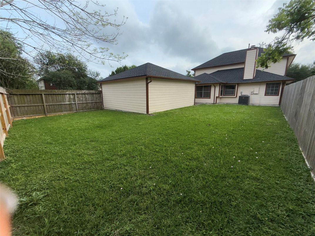 Backyard, Detached Garage, Exterior