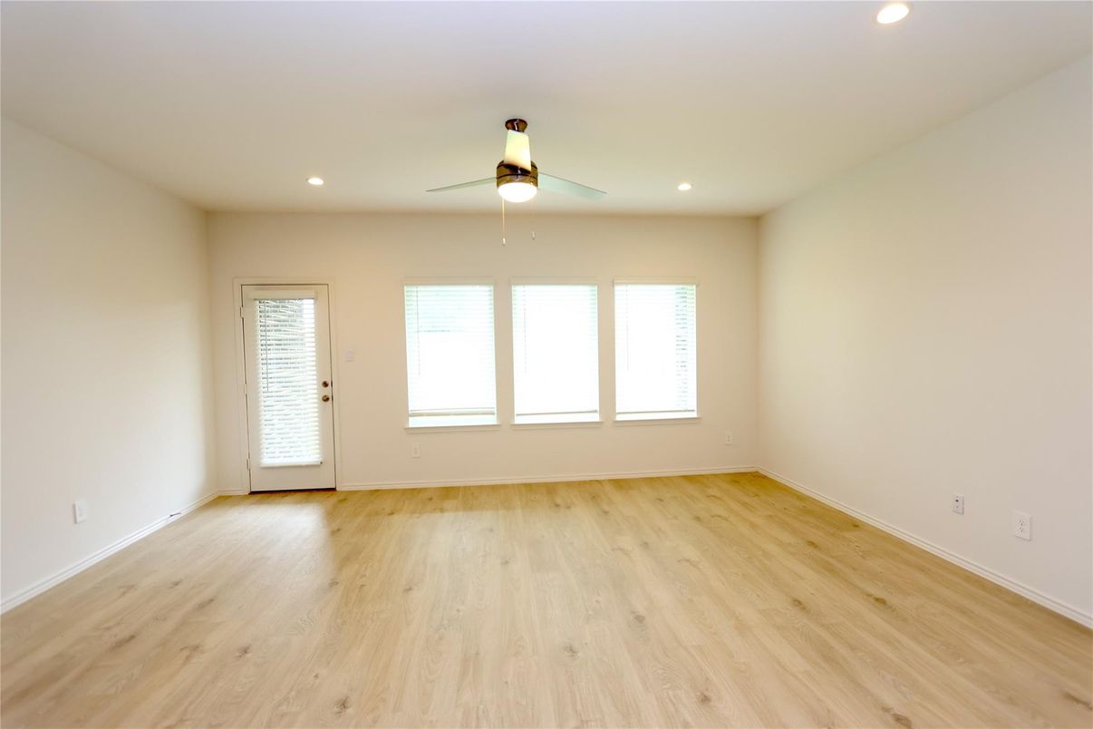 Empty room, Interior, Recessed Lighting, Wood Texture Flooring