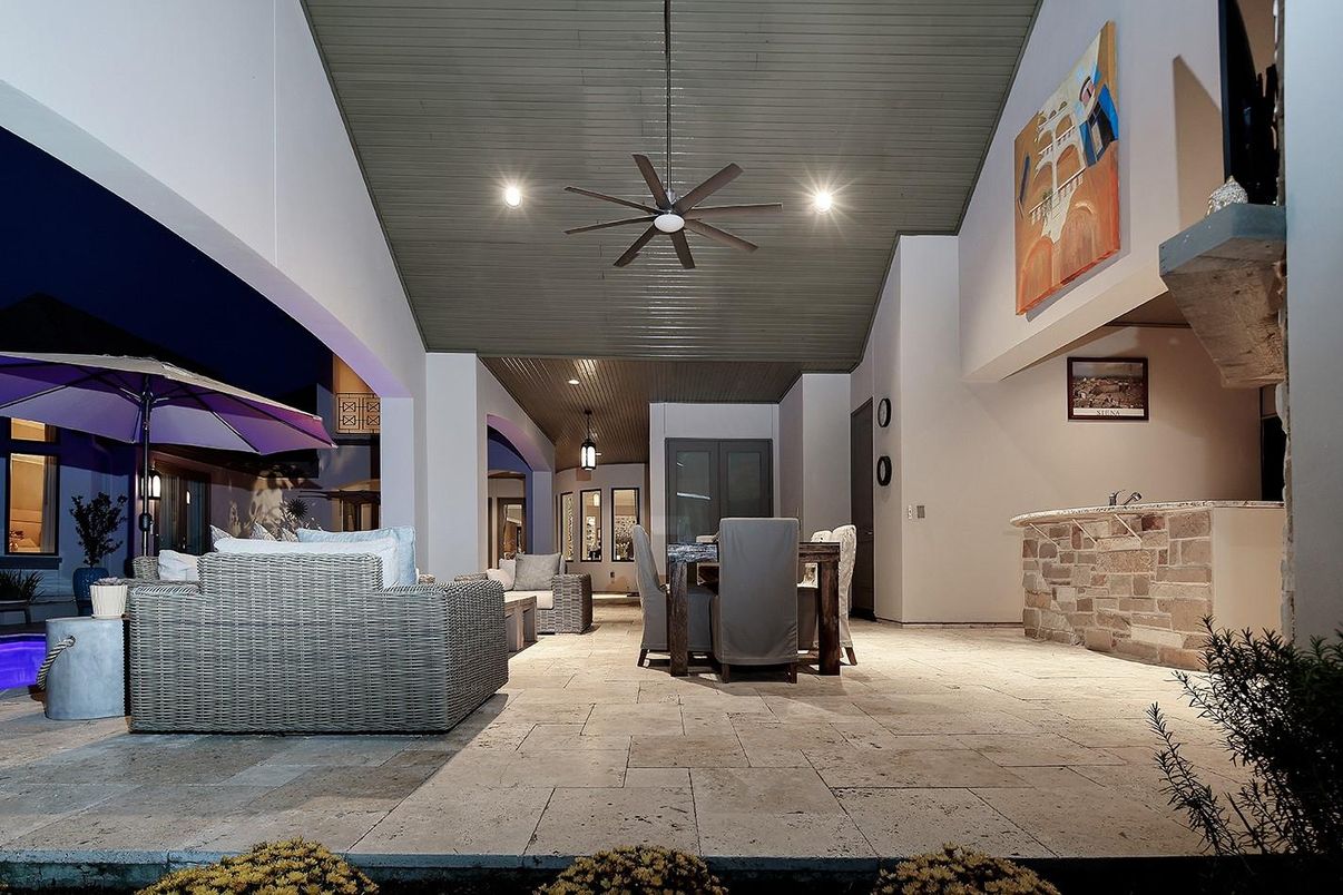 Exterior, Recessed Lighting