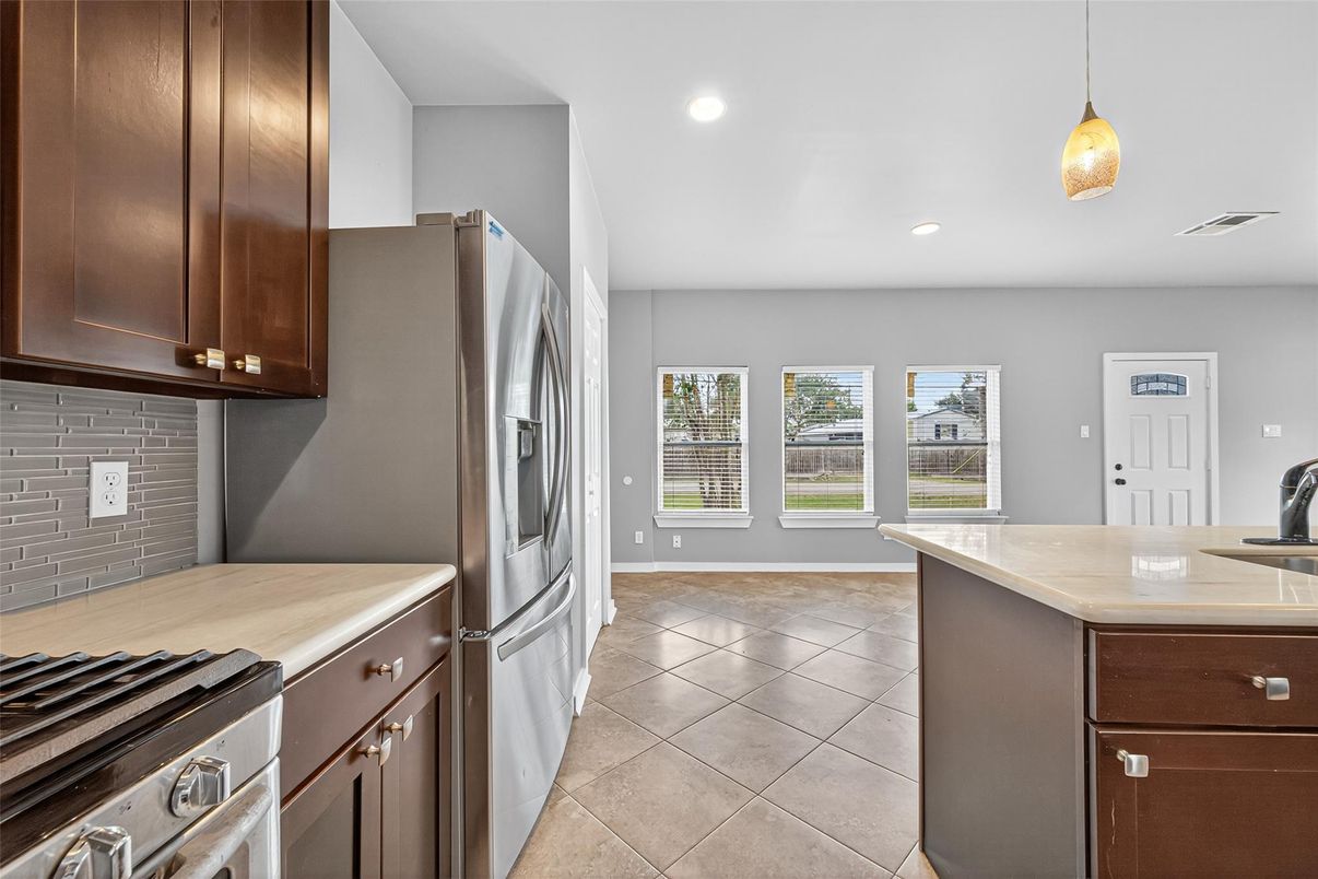 Interior, Kitchen, Pendant Lights, Recessed Lighting, Stainless Steel Appliances