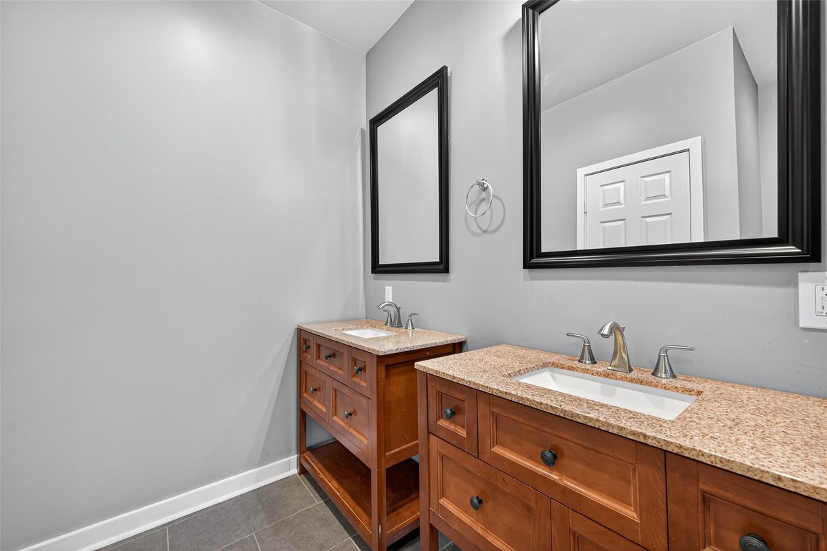 Bathroom, Dual Sink Vanities, Interior