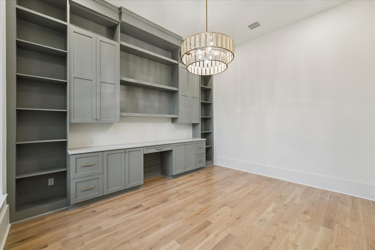 Chandelier, Empty room, Interior, Wood Texture Flooring