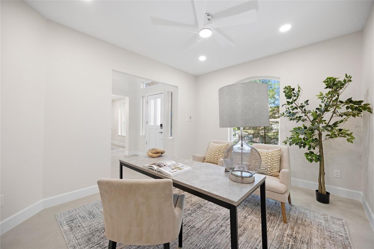 Dining room, Interior, Recessed Lighting