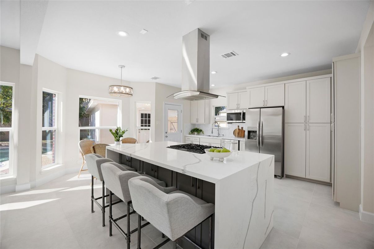 Interior, Kitchen, Pendant Lights, Recessed Lighting, Stainless Steel Appliances