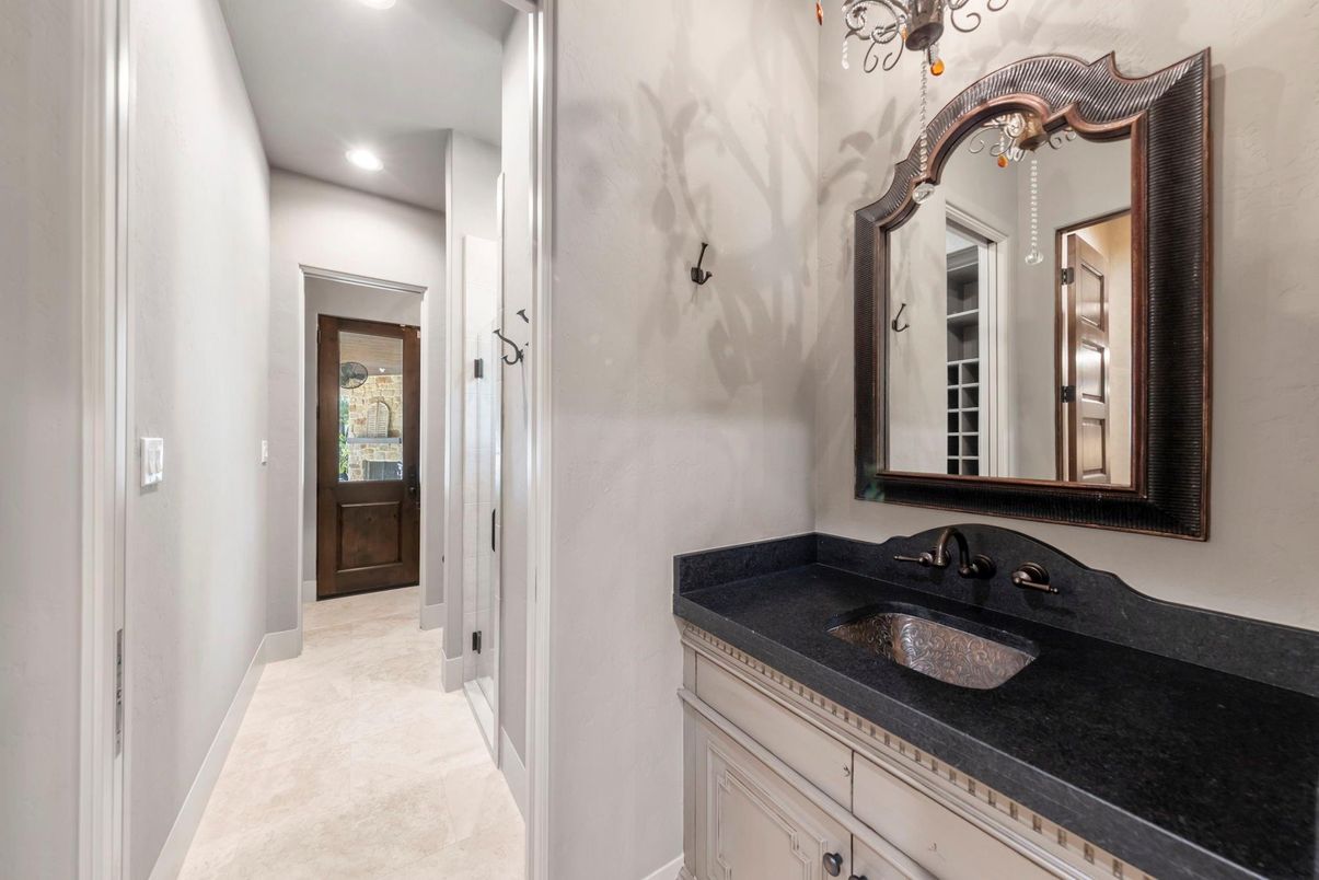 Bathroom, Interior, Recessed Lighting