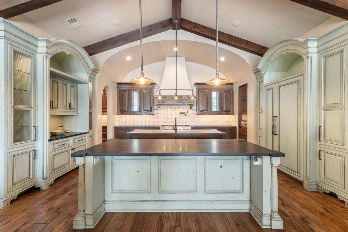 Interior, Kitchen, Pendant Lights, Recessed Lighting, Wooden Beams, Wood Texture Flooring