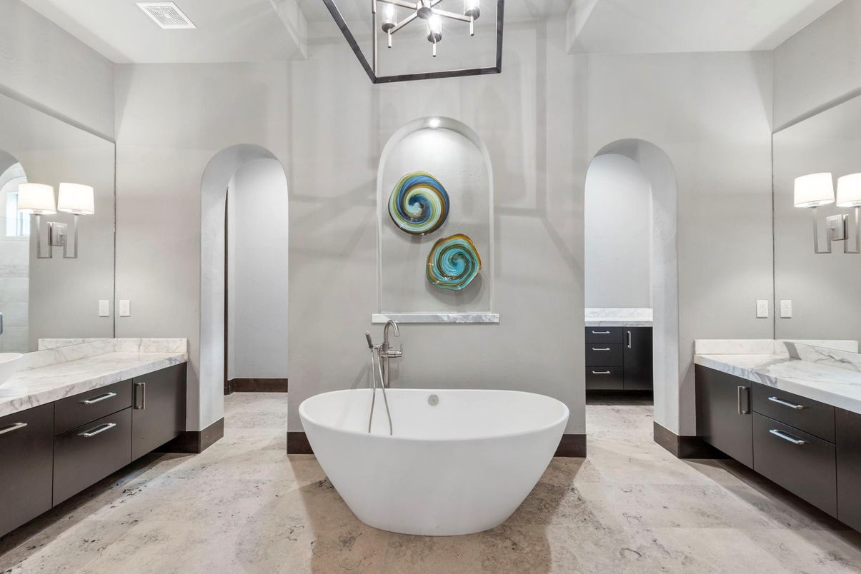 Bathroom, Dual Sink Vanities, Free Standing Baths, Interior, Pendant Lights