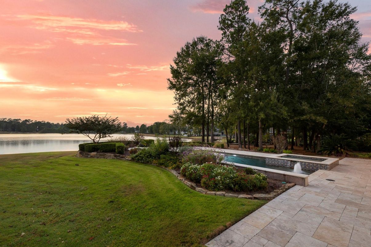 Exterior, Pool, Water