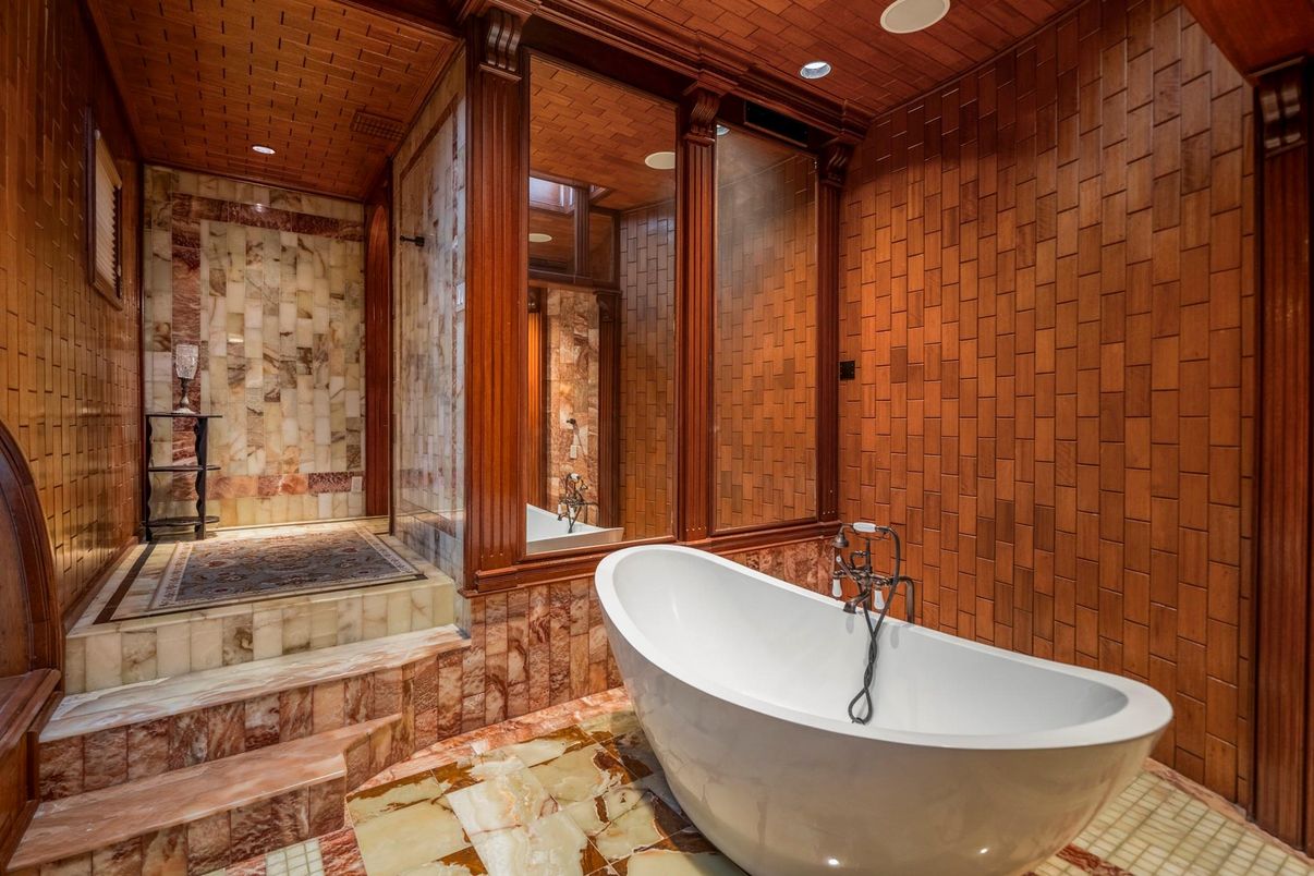 Bathroom, Free Standing Baths, Interior, Recessed Lighting, Wooden Ceilings, Wooden Walls