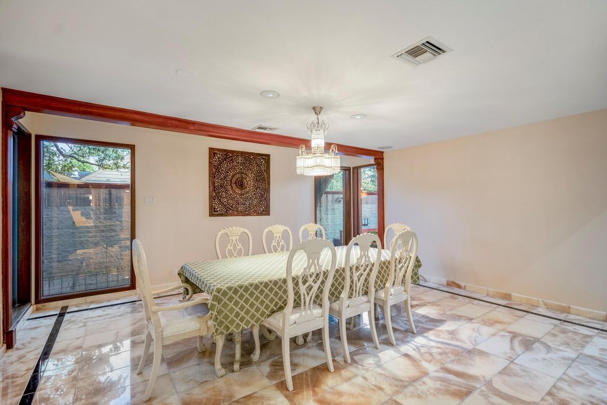 Chandelier, Dining room, Interior, Recessed Lighting