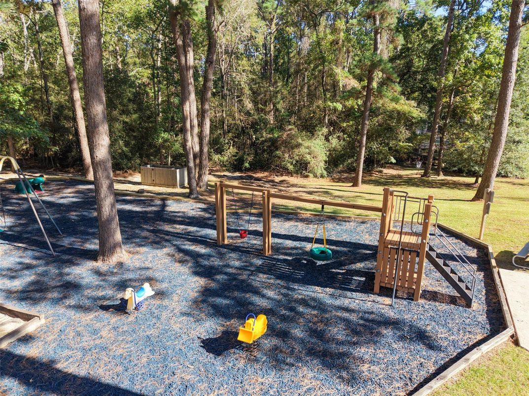 Backyard, Exterior, Playground