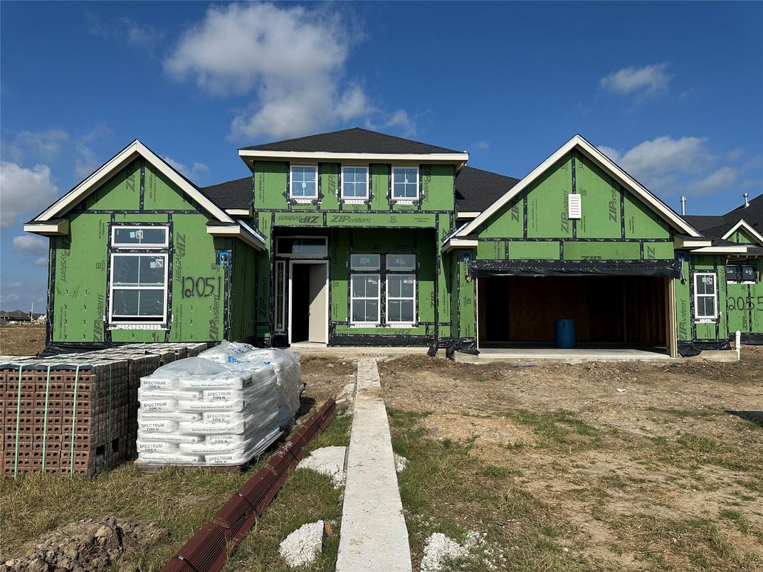 Exterior, Facade, Farmhouse