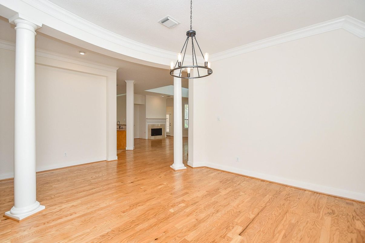 Empty room, Interior, Pendant Lights, Recessed Lighting, Wood Texture Flooring