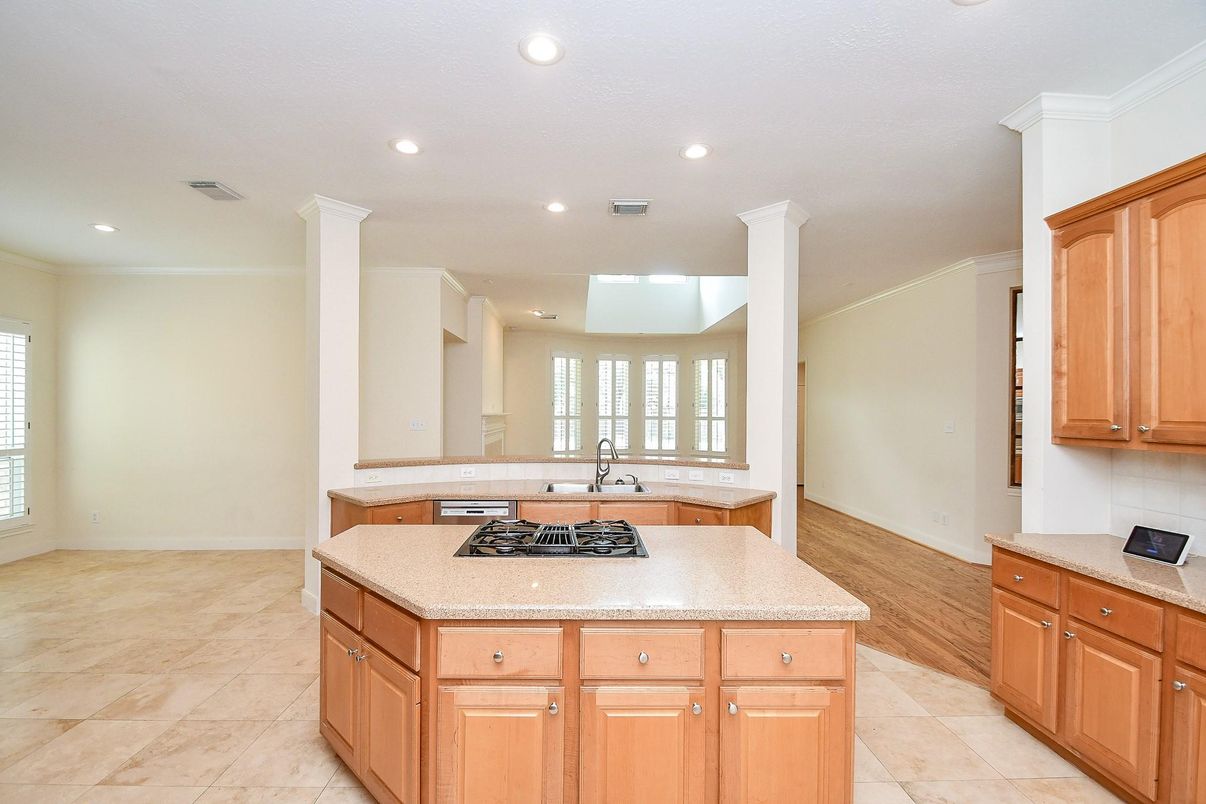 Interior, Kitchen, Recessed Lighting, Wood Texture Flooring