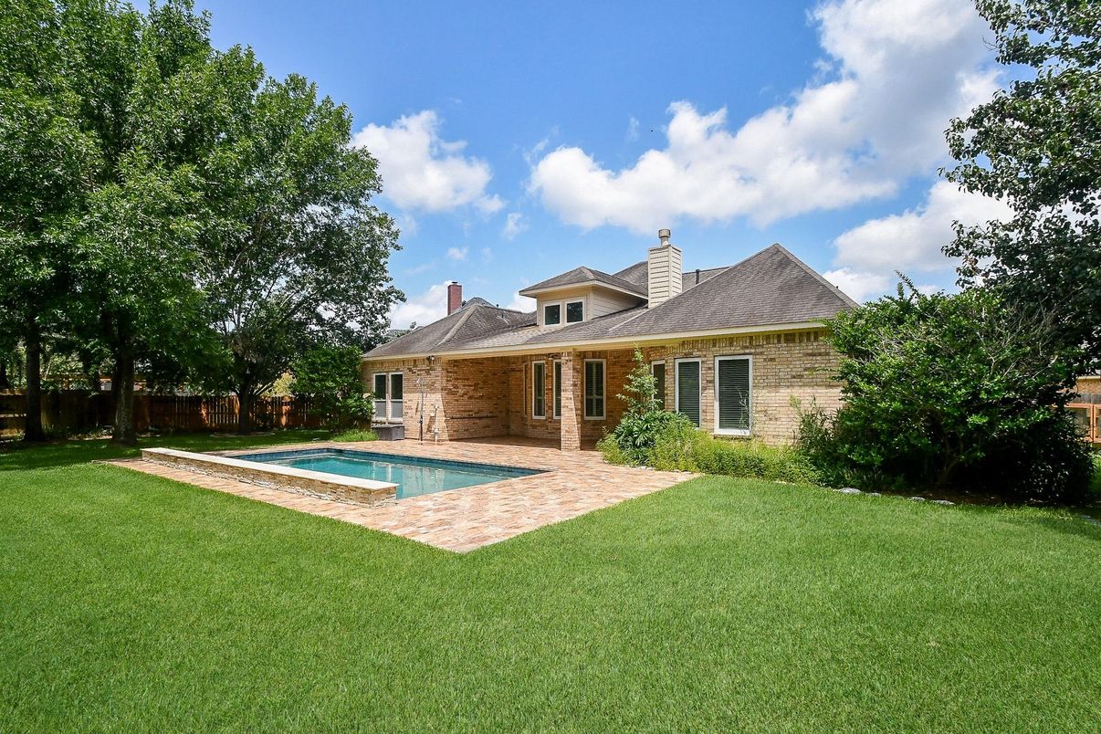 Backyard, Exterior, Pool